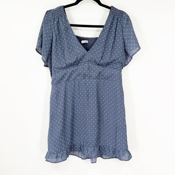 Abercrombie & Fitch Dresses & Skirts - Abercrombie & Fitch Polka Dot V-Neck Mini Dress Ruffle Hem